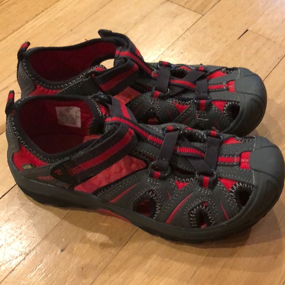 Line New red/gray Merrell sandals size 2 - Picture 2 of 4